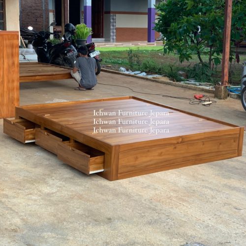 DIPAN LESEHAN MINIMALIS LACI